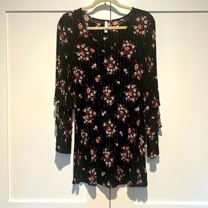 Floral Ruffle Sleeve Dress